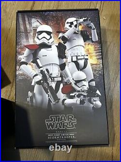 1/6 Hot Toys Star Wars Force Awakens First Order Stormtrooper Officer 12 Figure