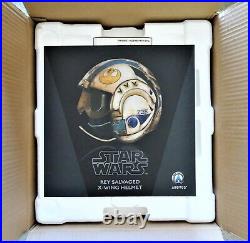 Anovos Star Wars The Force Awakens Rey salvaged X-wing pilot helmet statue