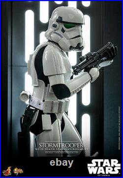 Hot Toys Star Wars MMS736 Classic Stormtrooper Death Star Environment 1/6 Figure