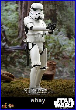 Hot Toys Star Wars MMS736 Classic Stormtrooper Death Star Environment 1/6 Figure