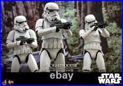 Hot Toys Star Wars MMS736 Classic Stormtrooper Death Star Environment 1/6 Figure