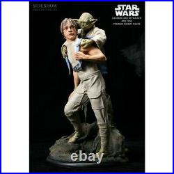 Sideshow Luke & Yoda Premium Format (PF) EXCLUSIVE Dagobah Statue withVader Helmet