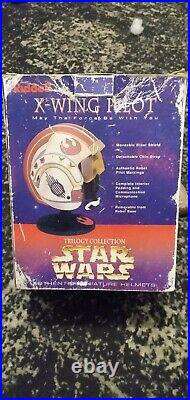 Star Wars Trilogy Collection Luke X-Wing Fighter Mini Helmet Riddell WithStand